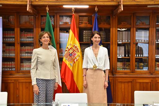 La ministra de Justicia, Pilar Llop, junto a su homóloga italiana, Marta Cartabia