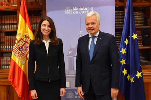 La ministra de Justicia, Pilar Llop, mantiene una reunión con el comisario de Justicia de la UE, Didier Reynders