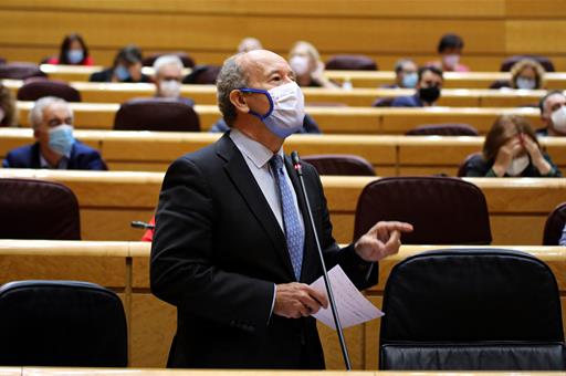 El ministro de Justicia, Juan Carlos Campo, en la sesión de control al Gobierno en el Senado