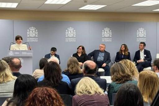 Imagen del artículo Sira Rego reclama un compromiso para erradicar la pobreza infantil y romper con la desigualdad