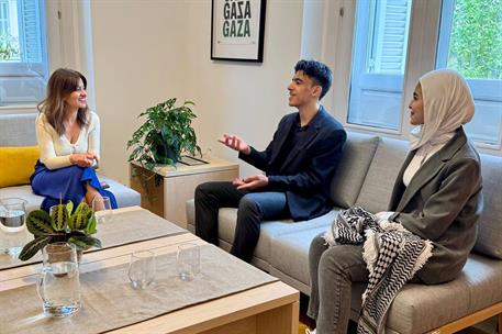 Encuentro con representantes del Parlamento Estudiantil de la Agencia de Naciones Unidas para los Refugiados de Palestina