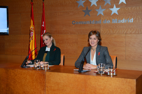 Ministerio de Agricultura, Alimentación y Medio Ambiente, junto a la presidenta de la Comunidad de Madrid. (Foto Ministerio)
