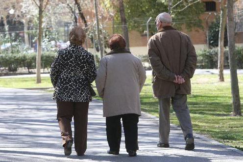 Mayores caminando