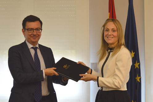 El vicepresidente del BEI, Román Escolano, y la presidenta del ICO, Emma Navarro (Foto: ICO)