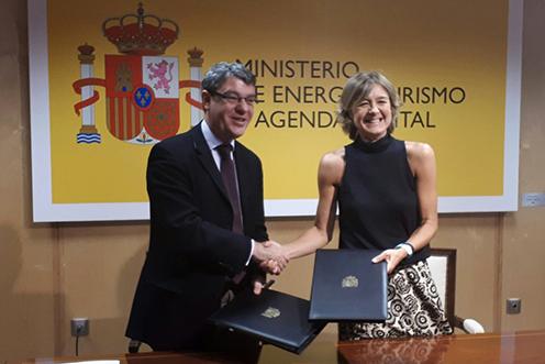 Álvaro Nadal, Isabel García Tejerina