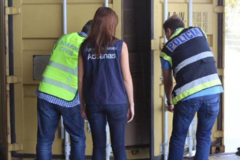 Agentes de la Policía Nacional, la Guardia Civil y Aduanas (Foto: Archivo)