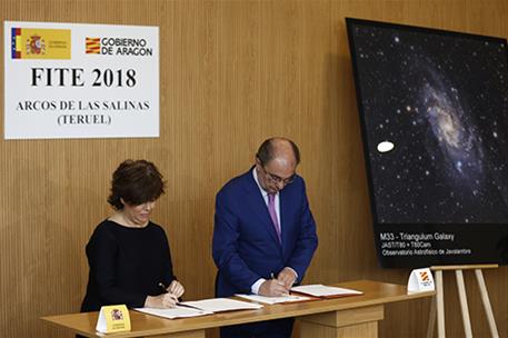 29/05/2018. Soraya Sáenz de Santamaría firma en Arcos de las Salinas el nuevo Fondo de Inversiones de Teruel. La vicepresidenta del Gobierno...