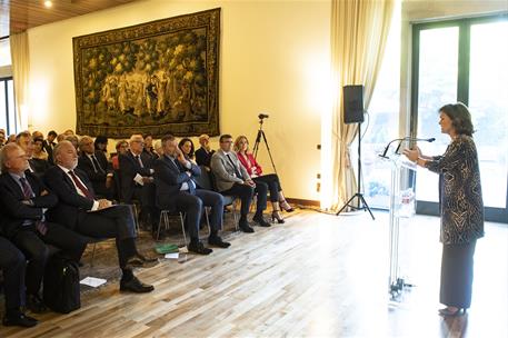 12/06/2019. Asistentes acto Vicepresidenta en la Embajada Alemana. Pool Moncloa / Borja Puig de la Bellacasa La vicepresidenta del Gobierno ...