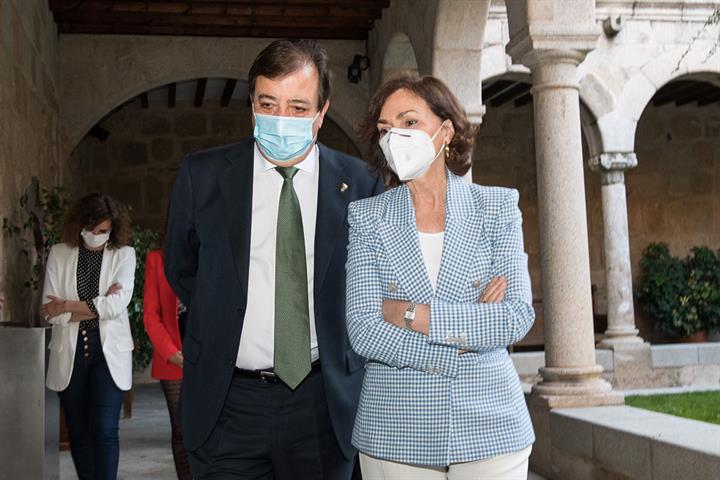 Guillermo Fernández Vara y Carmen Calvo Guillermo Fernández Vara y Carmen Calvo