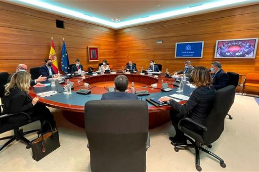 El ministro Bolaños presidiendo la reunión del Comité