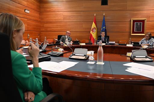 Reunión del Comité de Situación de Seguridad Nacional, presidido por el ministro Félix Bolaños
