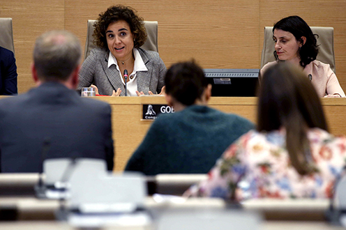 Dolors Montserrat, en la Comisión sobre los Derechos de la Infancia y Adolescencia del Congreso