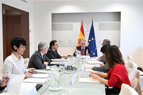 El ministro de Política Territorial y Memoria Democrática preside la reunión de la Comisión Interministerial de Inmigración