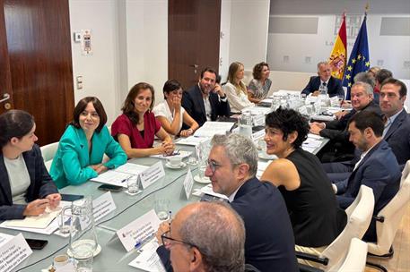 El ministro Ángel Víctor Torres preside la reunión de la Comisión Interministerial de la DANA