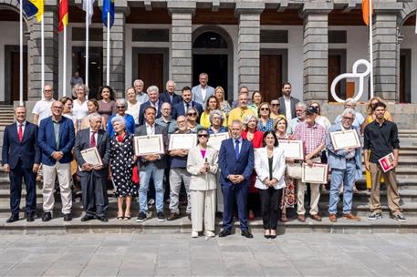 El ministro de Política Territorial y Memoria Democrática, Ángel Víctor Torres, preside el acto de homenaje.