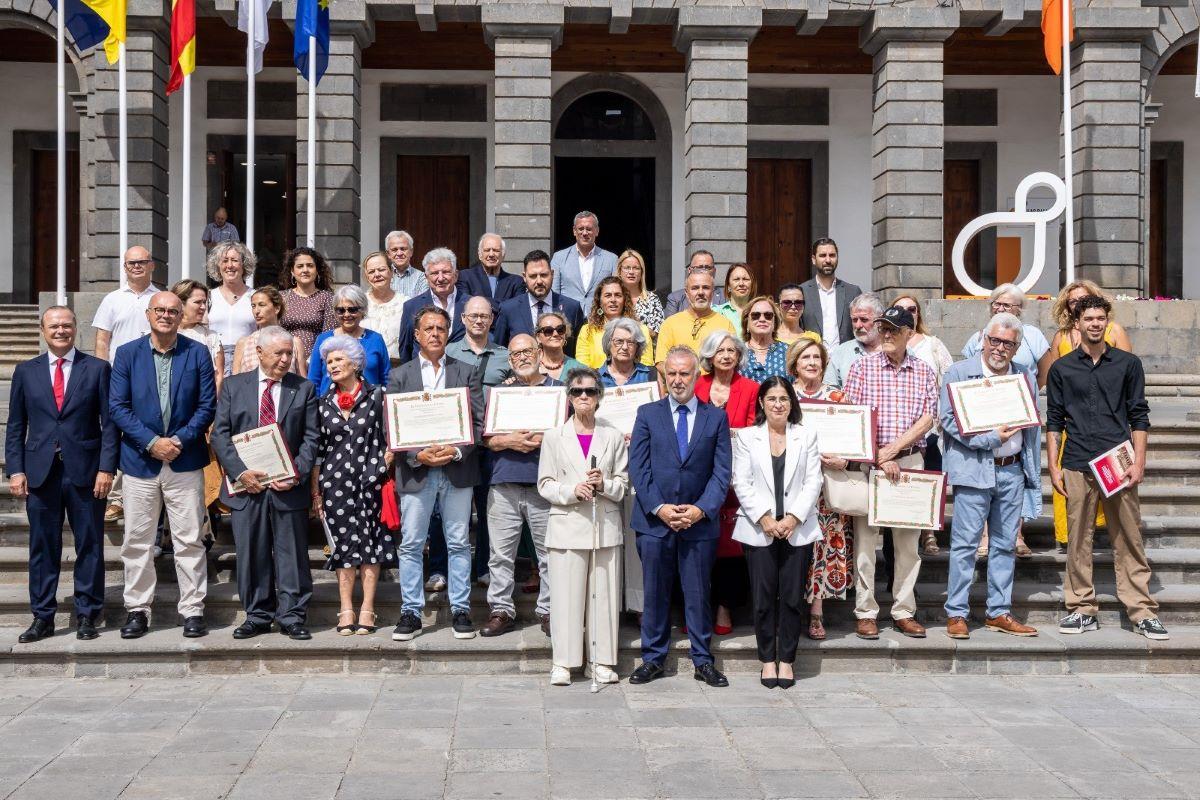 El ministro de Política Territorial y Memoria Democrática, Ángel Víctor Torres, preside el acto de homenaje.