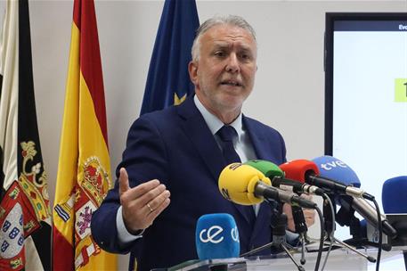 ministro de Política Territorial y Memoria Democrática, Ángel Víctor Torres