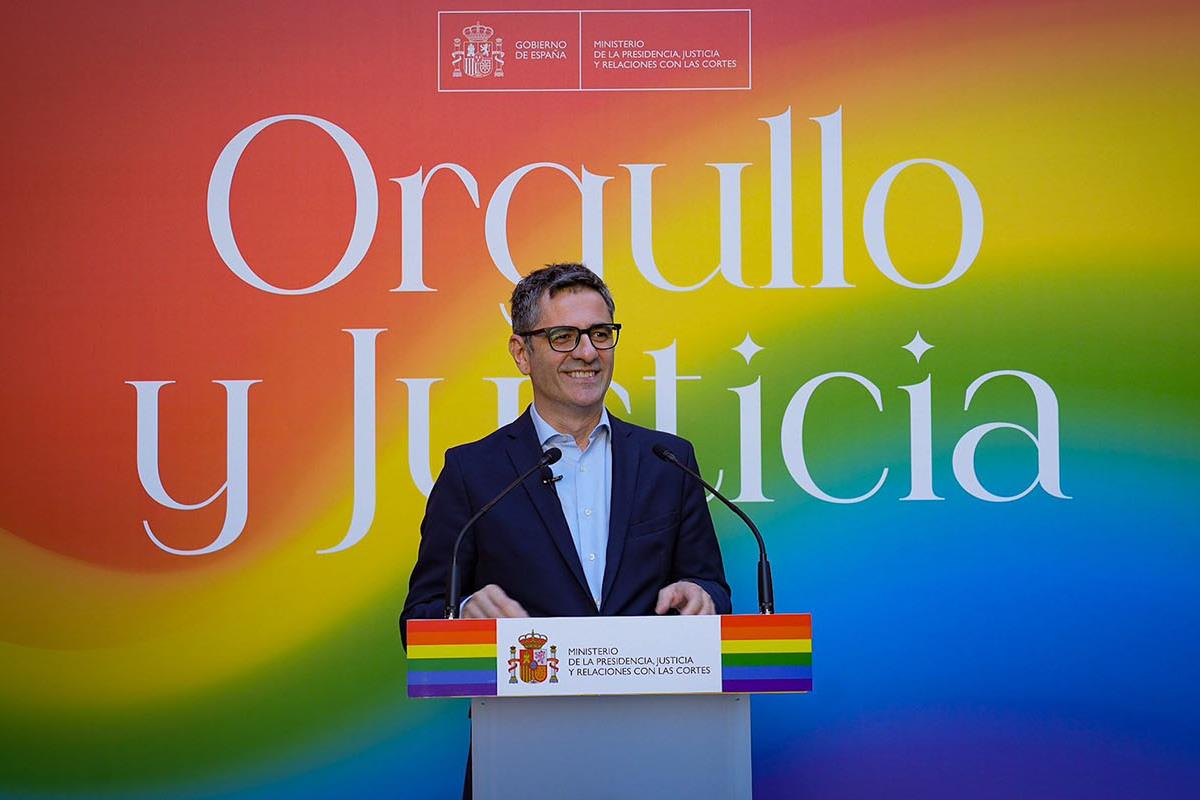 Félix Bolaños en el acto de conmemoración del Día Nacional del Orgullo en el Palacio de Parcent