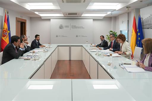 El ministro en la reunión