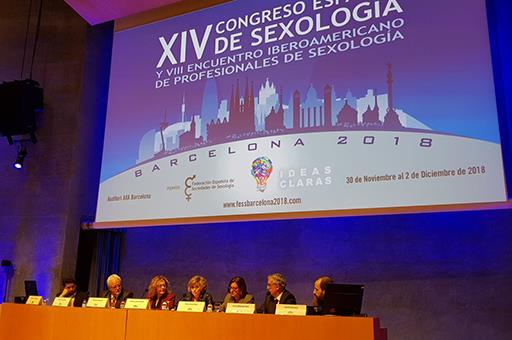 La ministra María Luisa Carcedo durante el acto de inauguración del congreso