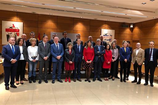 La ministra María Luisa Carcedo con el resto de miembros de la Conferencia Sectorial de Consumo