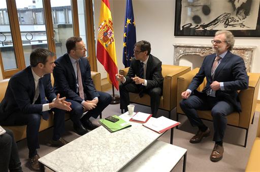 El ministro de Sanidad con sus homólogos alemán y francés