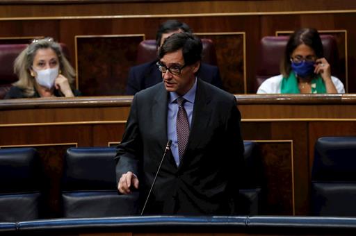 El ministro de Sanidad, Salvador Illa, en el Pleno del Congreso de los Diputados