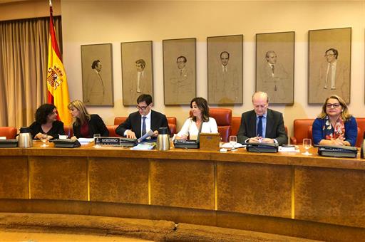 Salvador Illa en su comparecencia en la Comisión de Sanidad