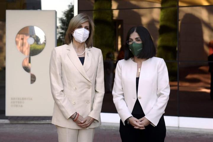 Carolina Darias y la comisaria europea de Salud y Seguridad Alimentaria, Stella Kyariakides
