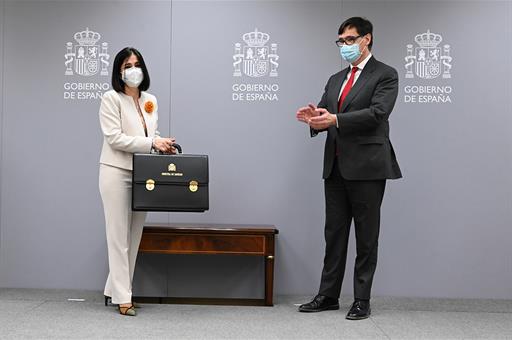 Carolina Darias recibe la cartera de Salvador Illa