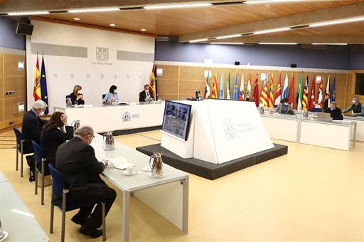 Foto de la reunión de la CISNS, la Conferencia Sectorial de Educación y la Conferencia General de Política Universitaria