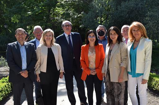 Foto de familia del acto de presentación