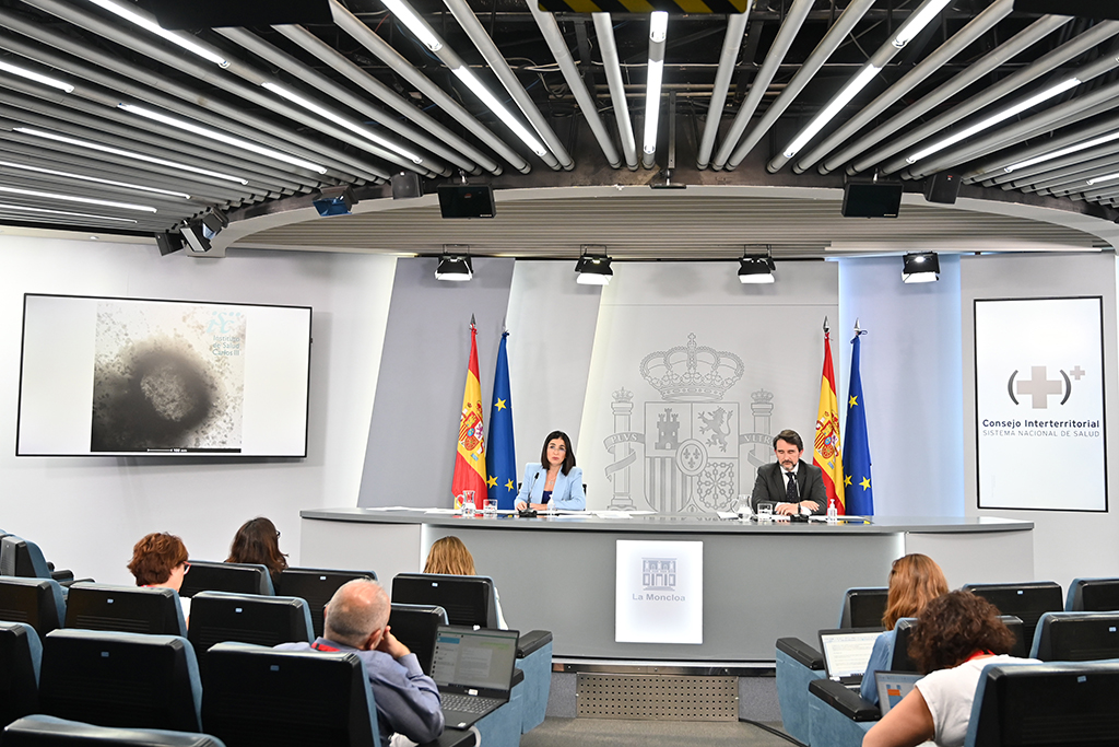 La ministra de Sanidad, Carolina Darias, durante la rueda de prensa posterior al CISNS