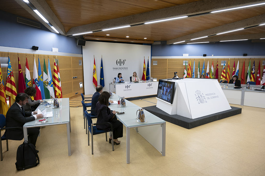 La ministra de Sanidad, Carolina Darias, presidiendo el Consejo Interterritorial del Sistema Nacional de Salud (CISNS)