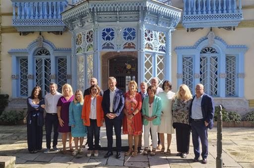 José Miñones, durante la visita al Hospital de Día de Salud Mental y Comunidad Terapéutica Villa Maribona de Avilés