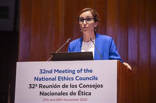 La ministra de Sanidad, Mónica García, durante su intervención