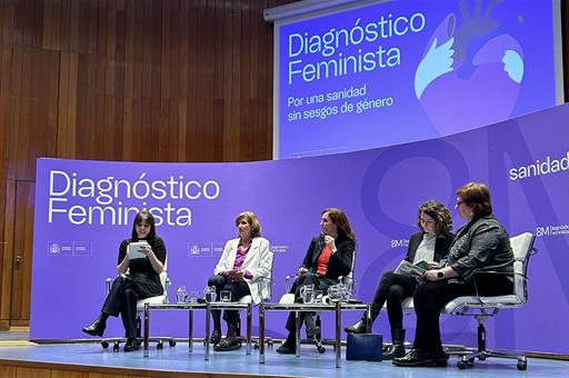 La ministra de Sanidad, Mónica García, durante el acto“Conversatorio #DiagnósticoFeminista: Por una sanidad sin sesgos de género