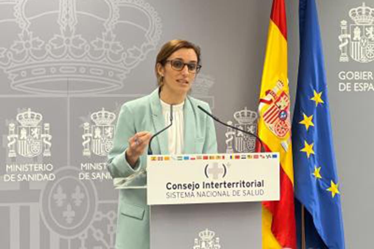 Imagen del artículo Mónica García y las comunidades se comprometen a revisar los criterios de acreditación de plazas e impulsar medidas para retener el talento