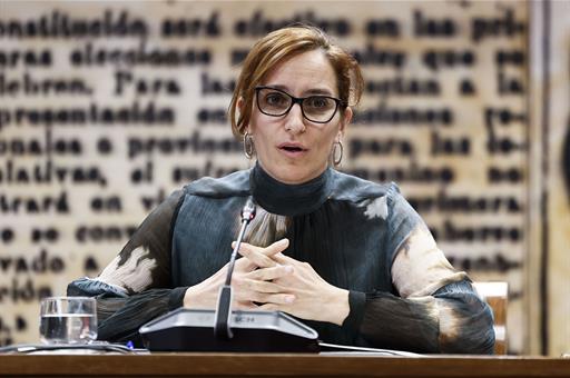 La ministra de Sanidad, Mónica García, durante su comparecencia en el Senado