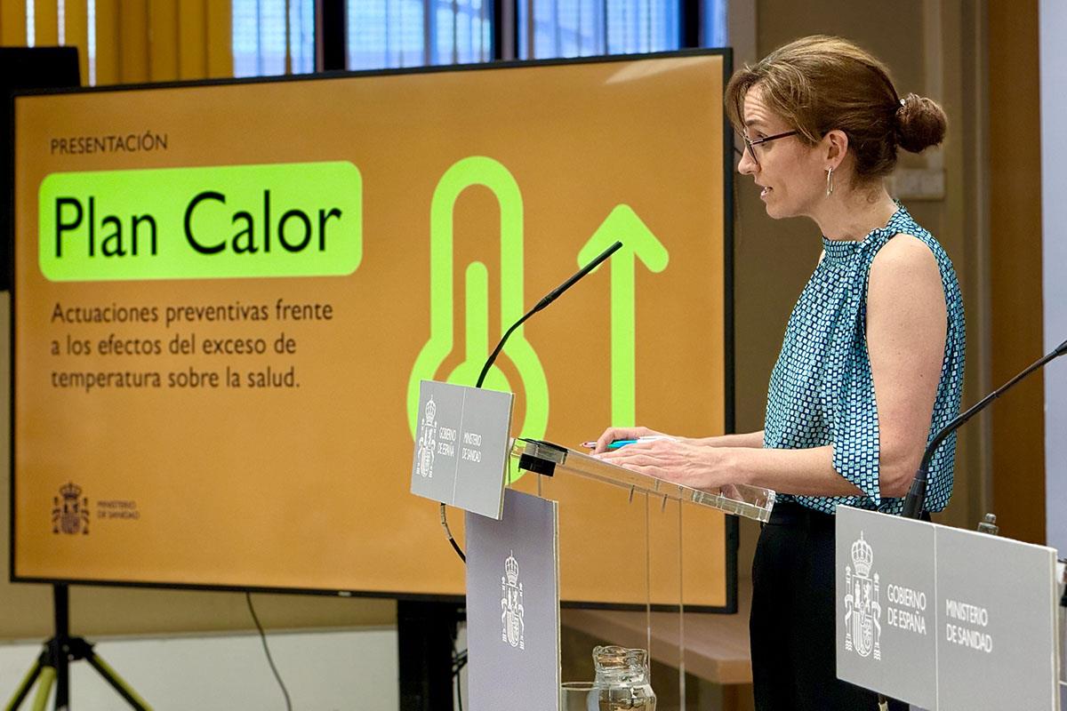La ministra de Sanidad, Mónica García, explica las novedades del plan