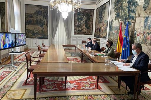 Miquel Iceta durante la reunión con los delegados del Gobierno