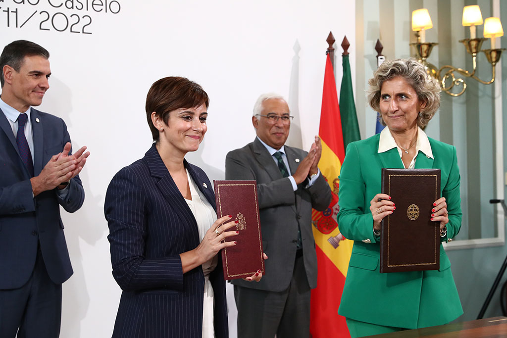 Isabel Rodríguez assina memorando de entendimento para cooperação transfronteiriça com a Ministra da Coesão Territorial de Portugal