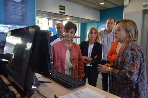 La ministra Isabel Rodríguez durante su visita al Ayuntamiento de Granollers