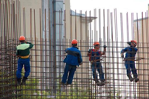 Trabajadores en un andamio