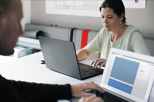 Trabajadores en una oficina