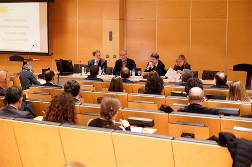 Presentación del Panel de datos de Empresas-Trabajadores (PET)