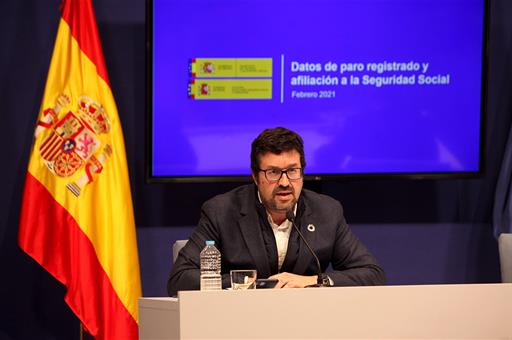 Rueda de prensa del secretario de Estado de Empleo y Relaciones Laborales para presentar los datos del paro registrado