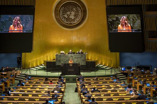 La vicepresidenta Yolanda Díaz interviene en la sesión plenaria de la ONU.