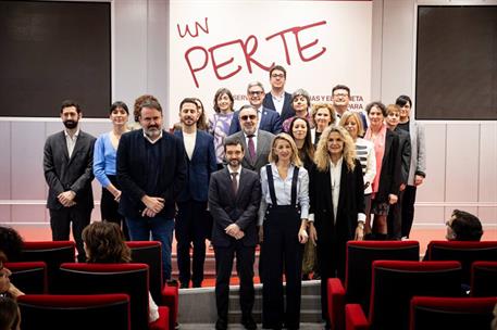 La ministra de Trabajo y Economía Social, Yolanda Díaz, y el ministro de Derechos Sociales, Pablo Bustinduy