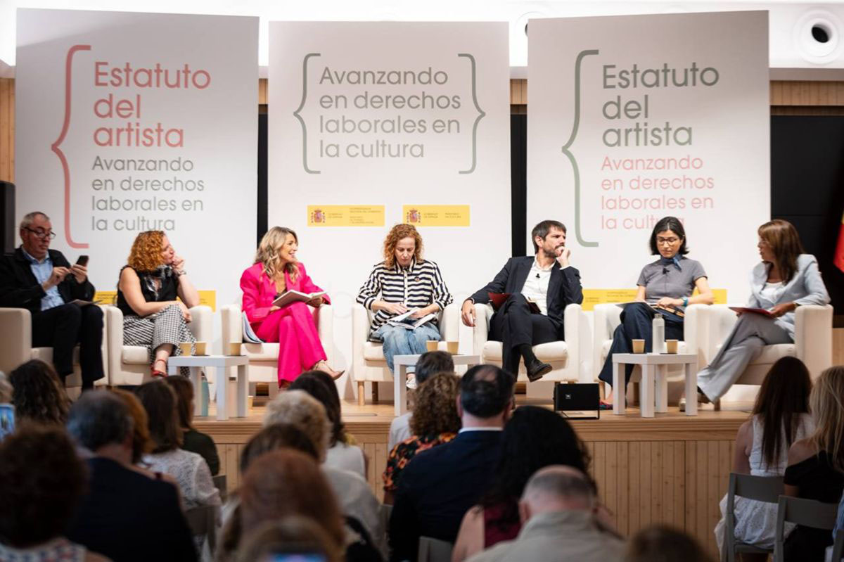 Imagen del artículo Yolanda Díaz presenta la reforma laboral del trabajo de las personas artistas